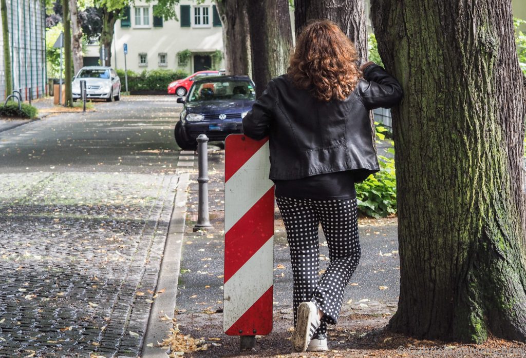 Krause Haare Krauser Sinn Mitten Steckt Der Teufel Drin Krause Haare, krauser Sinn!
